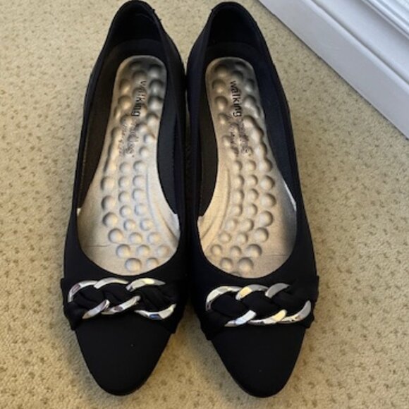 Satin Black low heel (1" heel) walkable shoes with gold detail - Picture 2 of 7